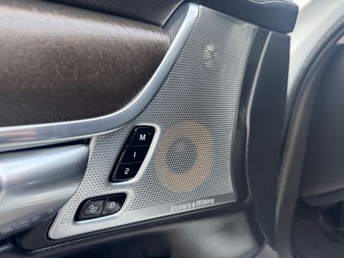 Used 2018 Volvo V90 T6 Cross Country w/ Convenience Package image 19