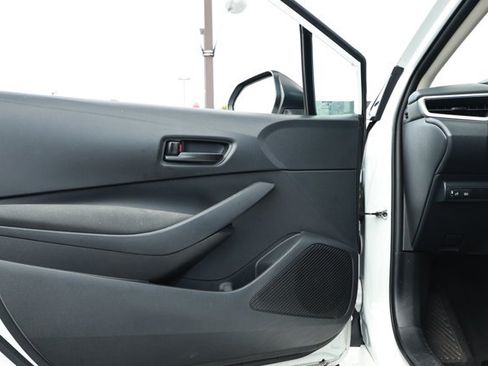 Used 2024 Toyota Corolla LE FWD image 20