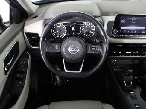 Certified 2021 Nissan Rogue SV w/ Premium Package FWD image 6