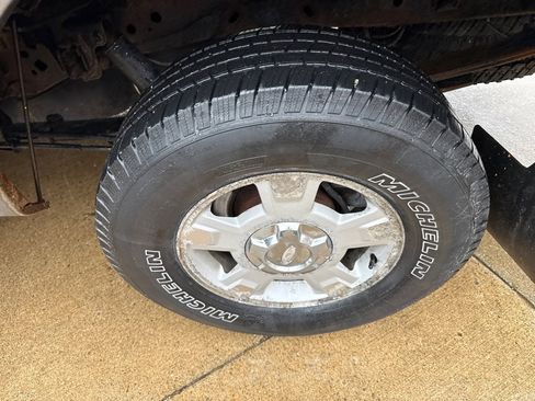 Used 2013 Ford F150 XLT image 16