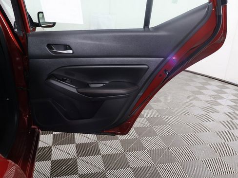 Used 2024 Nissan Altima 2.5 SR image 22