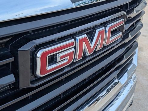 Used 2024 GMC Sierra 2500 Pro AWD/4WD image 5