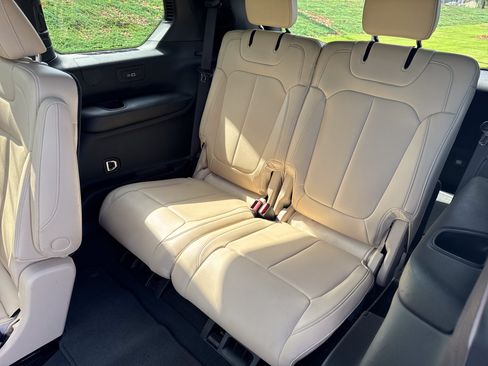 Used 2024 Jeep Grand Cherokee L Limited w/ MOPAR Finishing Package AWD/4WD image 33