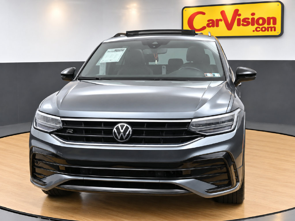 Used 2024 Volkswagen Tiguan SE R-Line AWD/4WD image 5