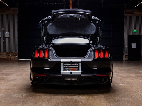 Used 2018 Ford Mustang Shelby GT350 w/ Electronics Package RWD image 8