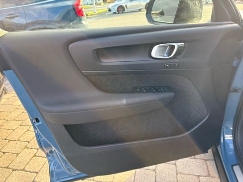 Used 2023 Volvo C40 P8 Recharge Plus AWD/4WD image 5
