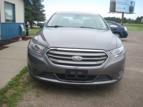 Used 2013 Ford Taurus Limited FWD image 2