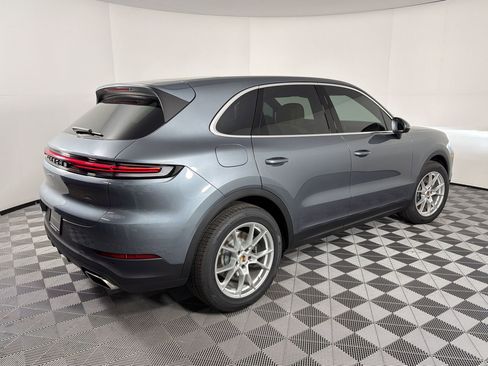 Used 2026 Porsche Cayenne AWD/4WD image 9