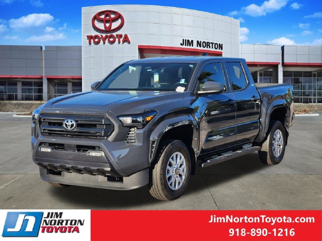 Used 2024 Toyota Tacoma SR5 RWD image 4