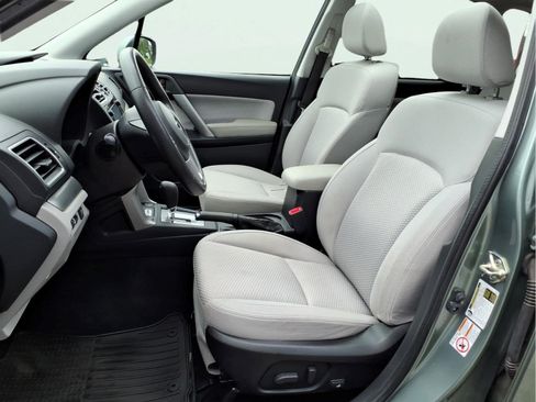 Used 2018 Subaru Forester 2.5i Premium w/ All-Weather Package AWD/4WD image 8