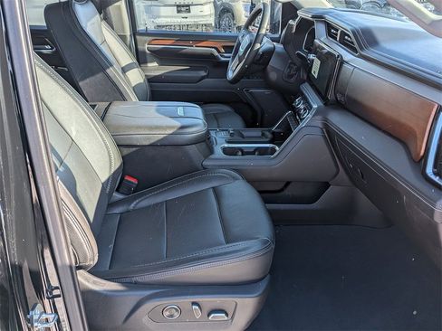 Used 2024 GMC Sierra 3500 Denali w/ Denali Reserve Package image 22