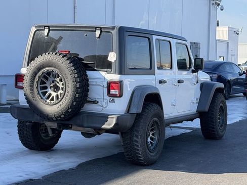 Used 2018 Jeep Wrangler Unlimited Sport S image 2