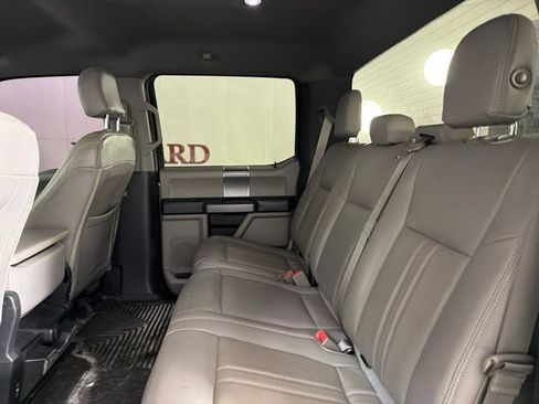 Used 2019 Ford F150 XLT w/ Equipment Group 302A Luxury AWD/4WD image 13
