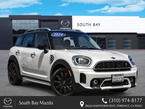 Used 2024 MINI Cooper Countryman S FWD image 1