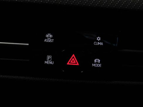 Used 2024 Volkswagen Golf R AWD/4WD image 38