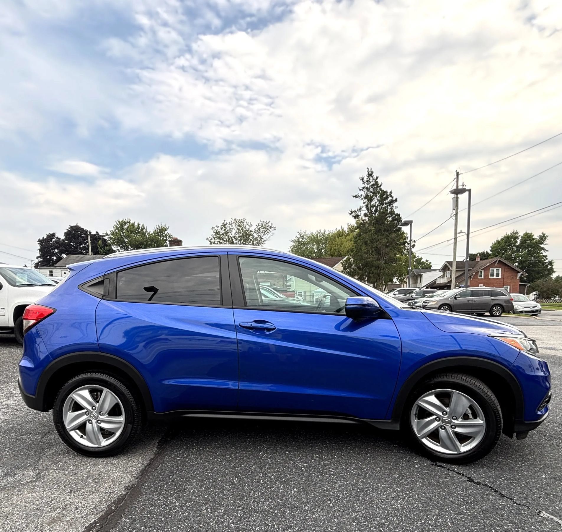 Used 2019 Honda HR-V EX-L image 6