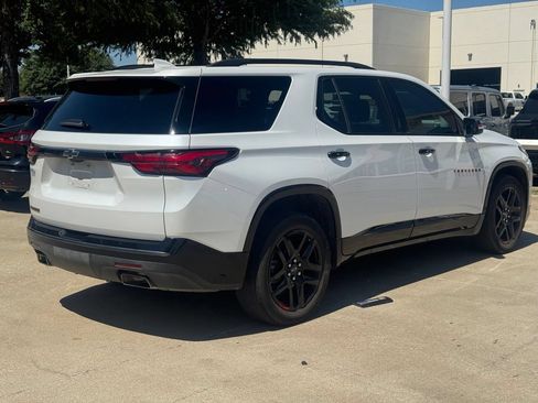 Used 2023 Chevrolet Traverse Premier w/ Redline Edition FWD image 4