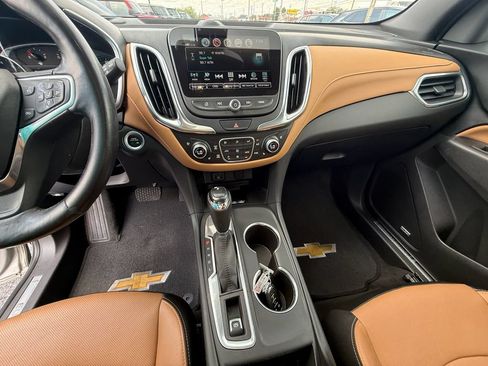 Used 2018 Chevrolet Equinox Premier FWD image 15