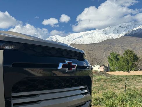 Used 2024 Chevrolet Colorado ZR2 w/ ZR2 Convenience Package III AWD/4WD image 18