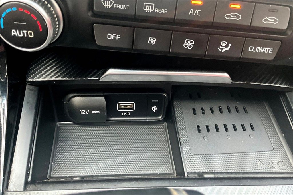 Used 2023 Kia Stinger GT-Line w/ Sun & Sound Package AWD/4WD image 16