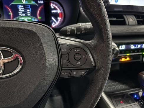 Certified 2024 Toyota RAV4 XLE image 22