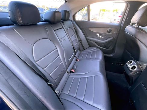 Used 2019 Mercedes-Benz C 300 Sedan image 19