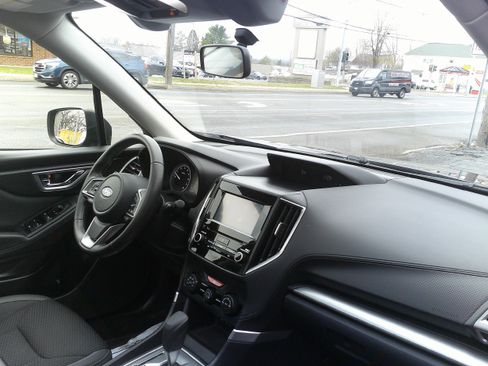 Used 2021 Subaru Forester Premium image 24