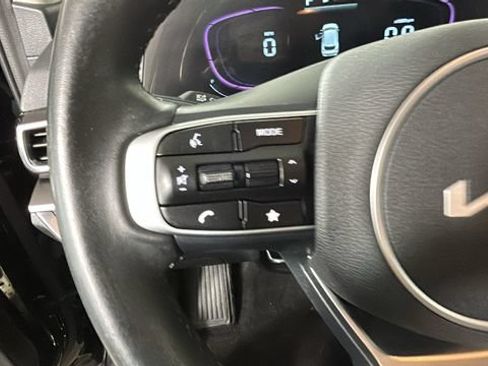 Used 2025 Kia Sportage EX AWD/4WD image 15