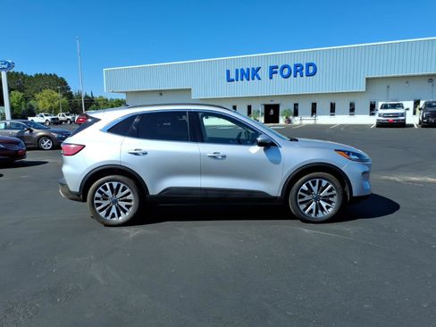 Used 2020 Ford Escape Titanium AWD/4WD image 7