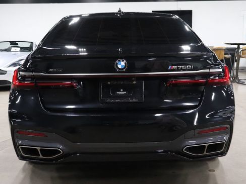 Used 2021 BMW M760i xDrive w/ Luxury Rear Seating Package image 4