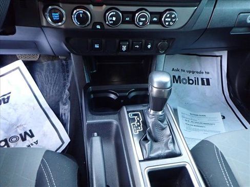 Used 2020 Toyota Tacoma TRD Off-Road image 20