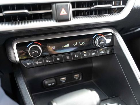 Used 2022 Kia K5 LXS FWD image 18