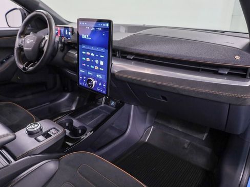 Certified 2021 Ford Mustang Mach-E GT image 22