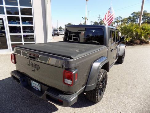 Certified 2024 Jeep Gladiator Sport image 7