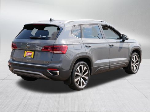 Used 2023 Volkswagen Taos SE AWD/4WD image 7