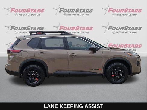 New 2026 Nissan Rogue SV AWD/4WD image 3
