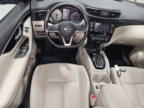 Used 2018 Nissan Rogue Sport SL w/ SL Premium Package image 29