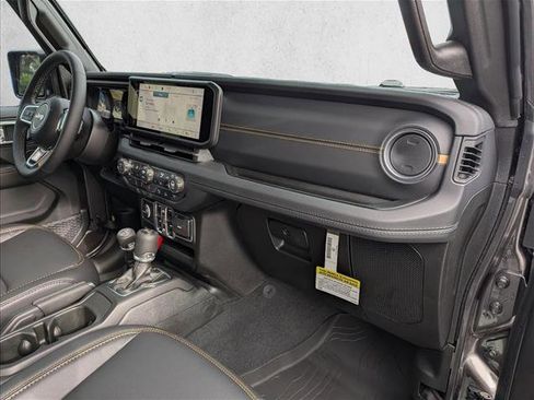 New 2026 Jeep Wrangler Unlimited Sahara AWD/4WD image 27