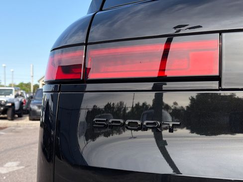 New 2026 Land Rover Range Rover Sport SE image 10
