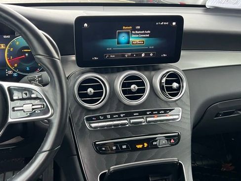 Used 2022 Mercedes-Benz GLC 300 4MATIC image 17