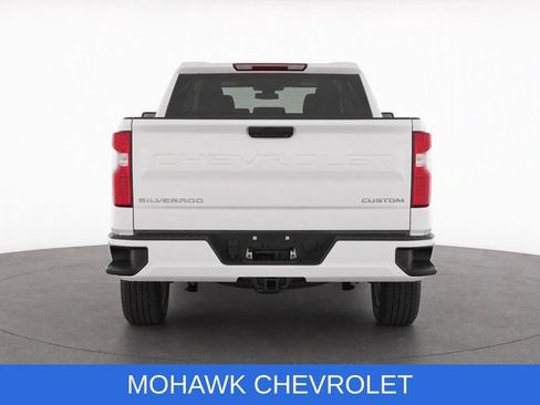 Used 2022 Chevrolet Silverado 1500 Custom AWD/4WD image 8