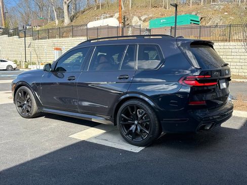 Used 2025 BMW X7 xDrive40i w/ M Sport Package AWD/4WD image 5