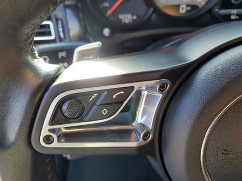 Used 2020 Porsche Macan S image 54