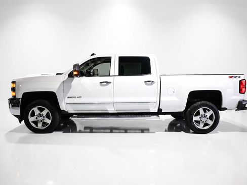Used 2019 Chevrolet Silverado 2500 LTZ w/ Duramax Plus Package AWD/4WD image 3