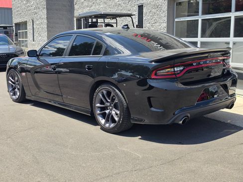 Used 2023 Dodge Charger Scat Pack w/ Harman/Kardon Audio Group RWD image 5