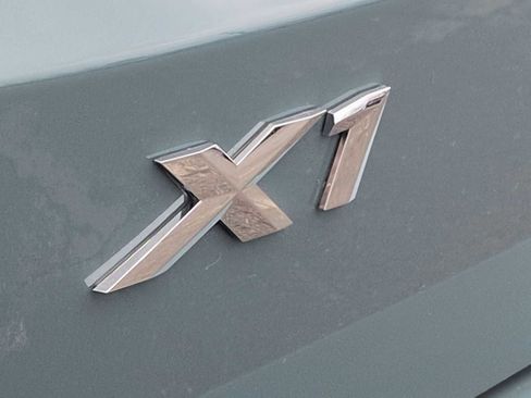 Used 2026 BMW X1 xDrive28i w/ Technology Package AWD/4WD image 13