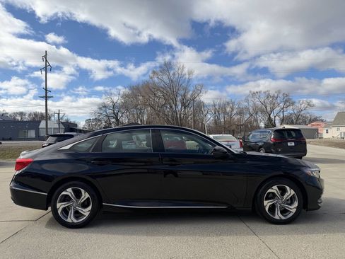 Used 2019 Honda Accord EX-L image 2