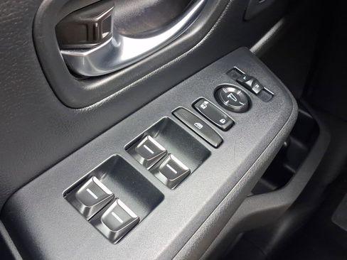 Used 2023 Honda Pilot Touring image 13