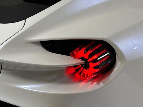 Used 2019 Aston Martin Vanquish Zagato RWD image 40