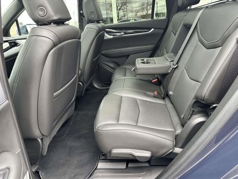 Certified 2025 Cadillac XT6 Premium Luxury w/ Technology Package image 32